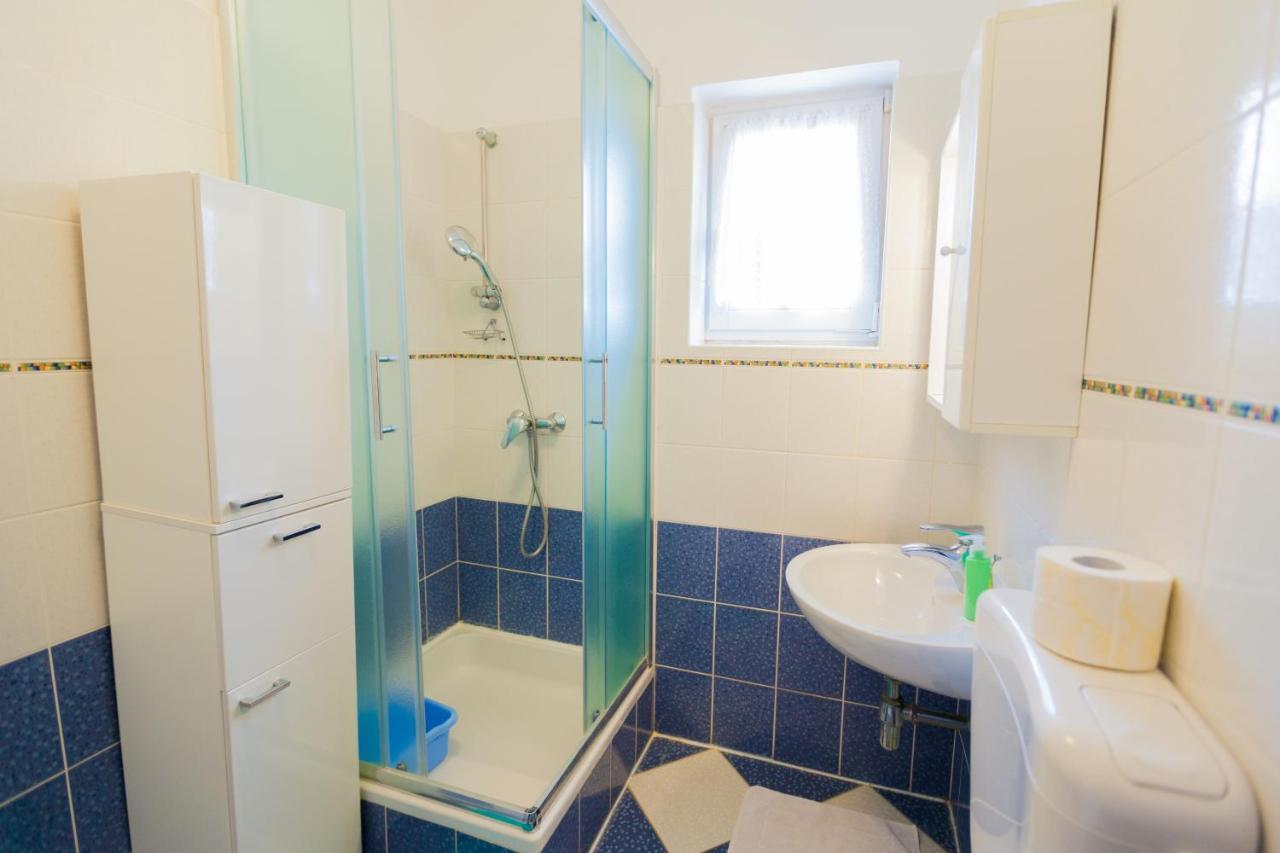 Apartman Mare Ловречиця Екстер'єр фото