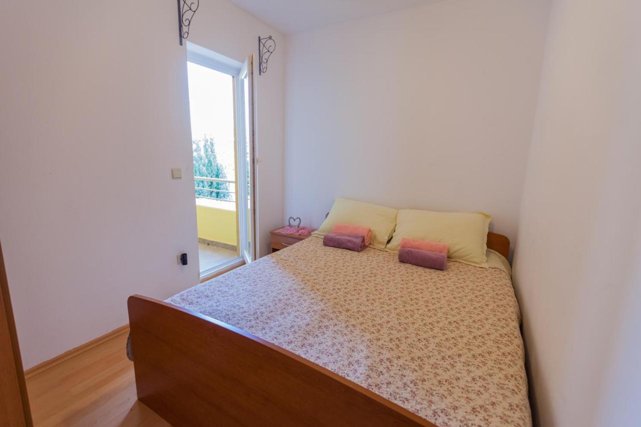 Apartman Mare Ловречиця Екстер'єр фото