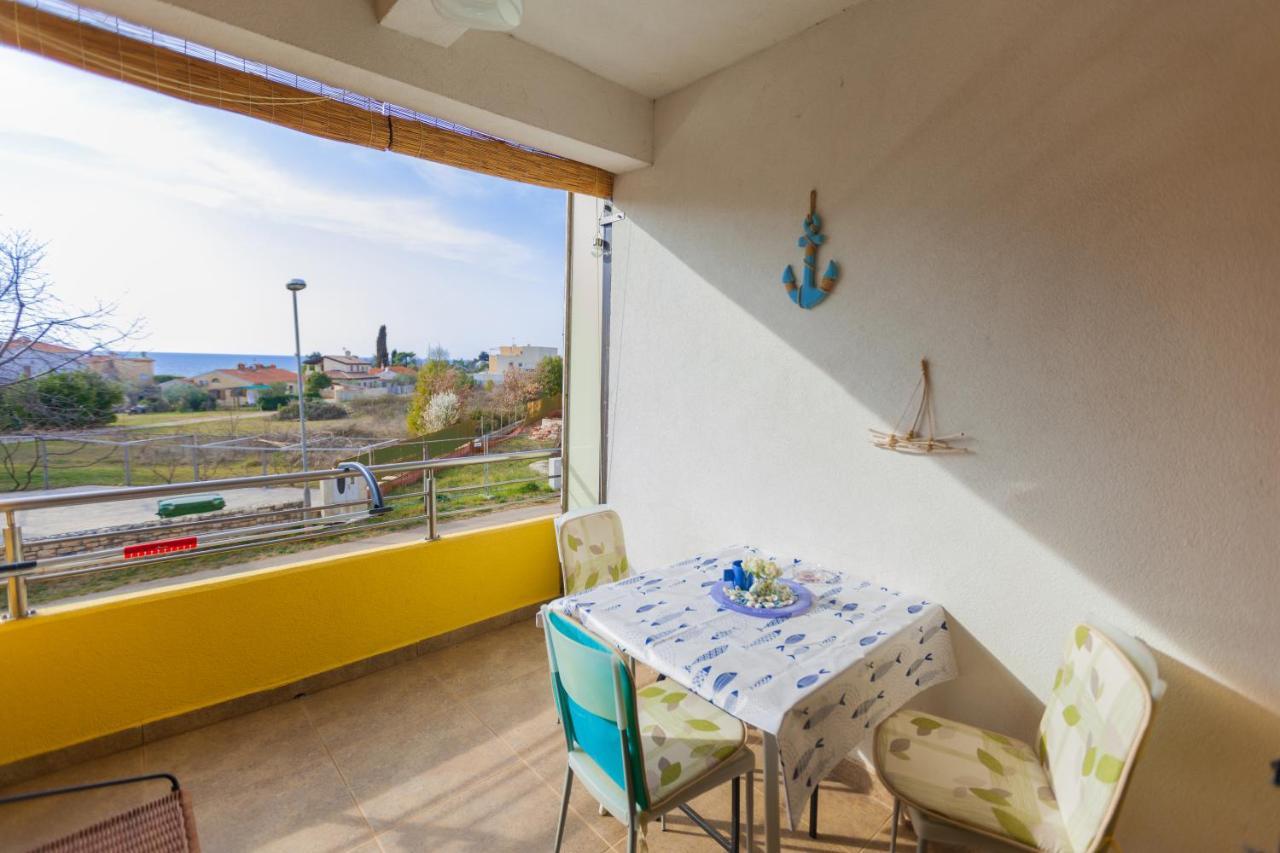 Apartman Mare Ловречиця Екстер'єр фото