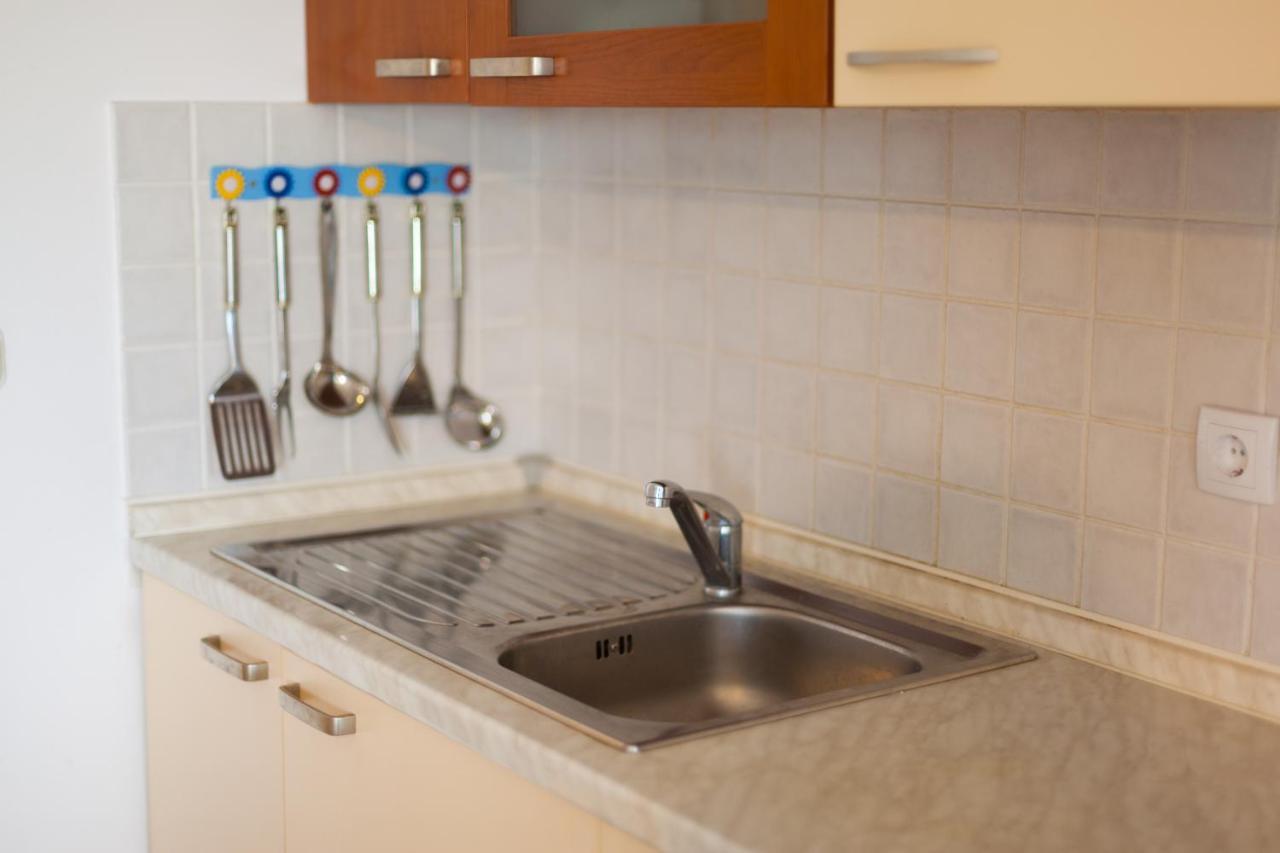 Apartman Mare Ловречиця Екстер'єр фото